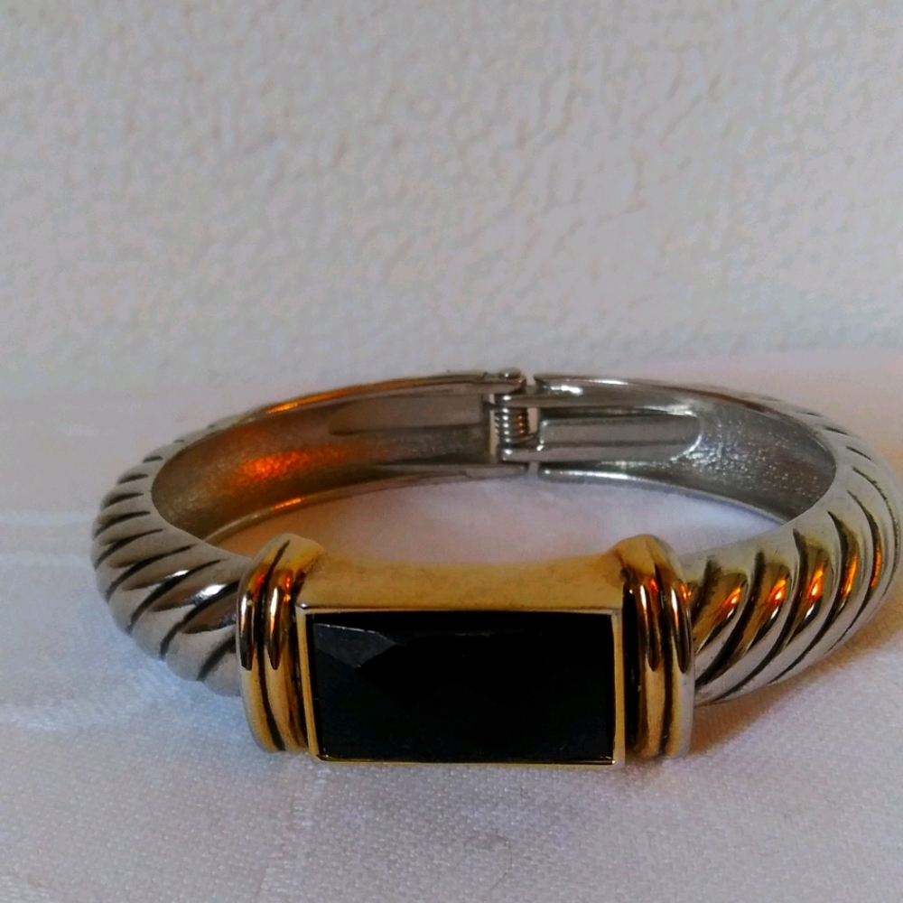 Black onyx bangle